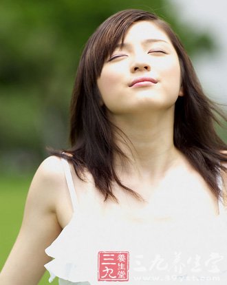 點擊將在新窗口查看全圖 中醫(yī)養(yǎng)生 巧用艾灸治痛經